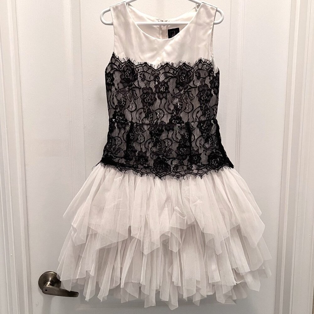 Chantilly Place Girls Size 8 Lace & Ruffle Party Dress-Holiday-Fluffy-Sleeveless